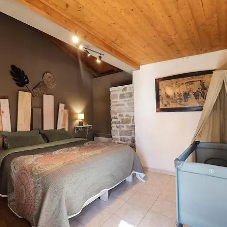 House Antica * Rupalj